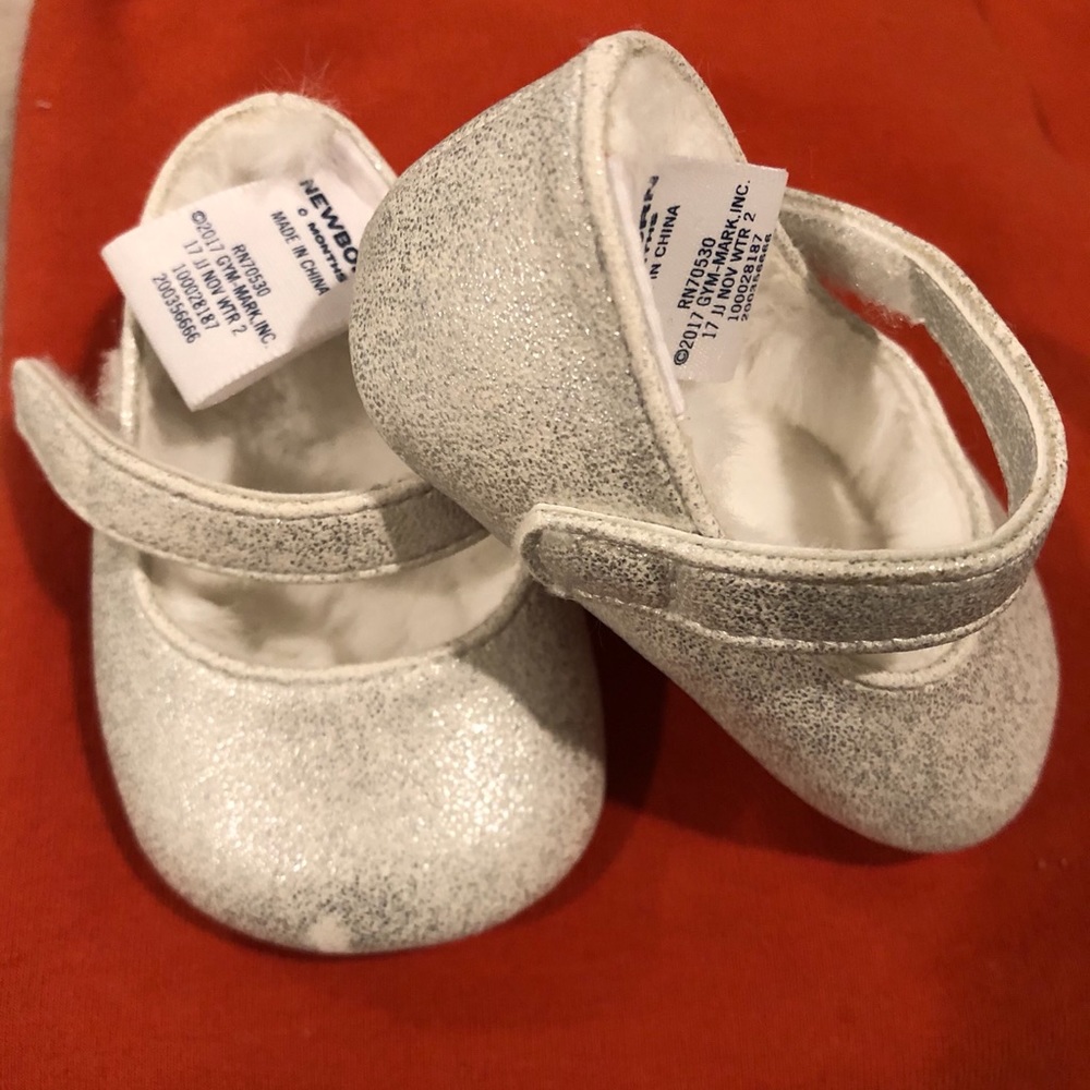 Newborn Shoes - Picture 2 of 4